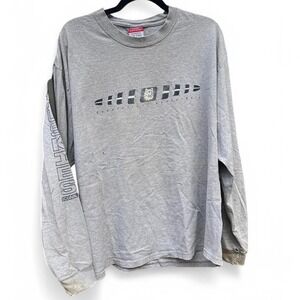 Uconn‎ Longsleeve Distressed Vintage